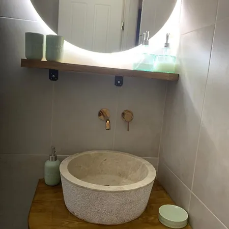 Paros Book'inn 피소리바디